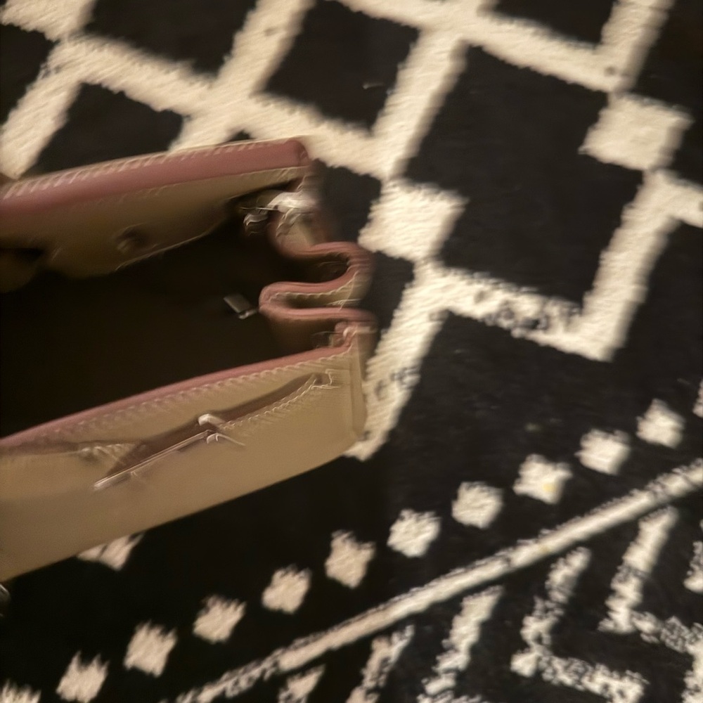 Elegant Togo Leather Taupe Handbag NO LOGO - Picture 5 of 9